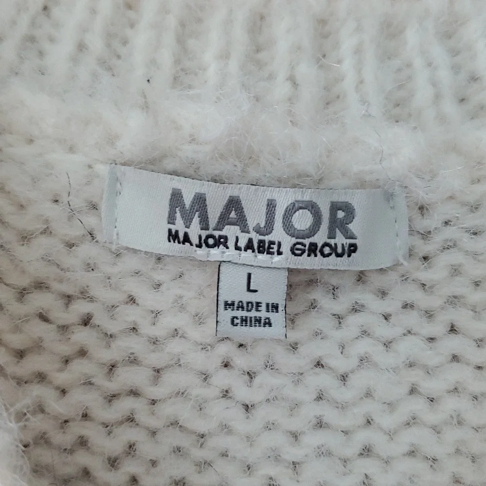 Major Label Group Fuzzy Blue And Qhite‎ Stripe Sweater Size Large
